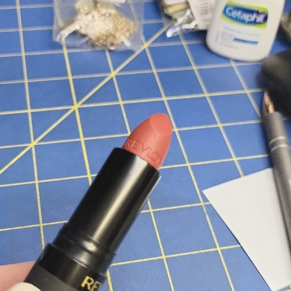 Revlon Super Lustrious Matte Lipstick 026 Getting Serious